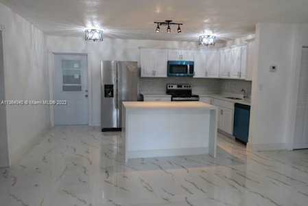 1301 N 66th Ave Hollywood, FL 33024