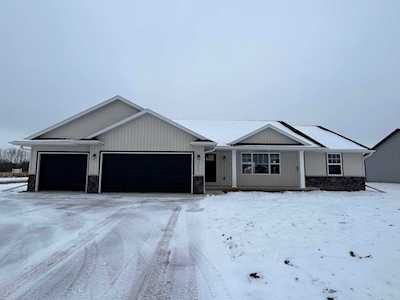 2800 Tambour Trl De Pere, Town of Lawrence, WI 54115
