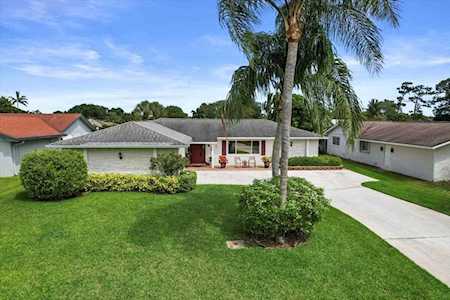 9720 E Heather Circle Palm Beach Gardens, FL 33410