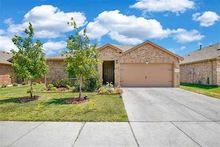 8712 Smokehouse Drive Fort Worth, TX 76179