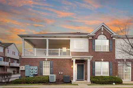 1909 Oxley Circle #1909 Naperville, IL 60563