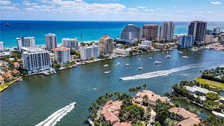 301 N Birch Rd #5S Fort Lauderdale, FL 33304