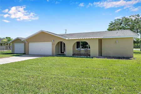 2341 17th St W Palmetto, FL 34221