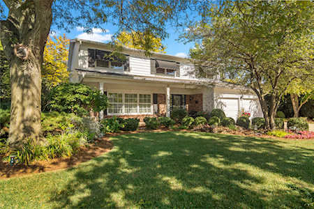 24 W Berkley Dr Arlington Heights, IL 60004