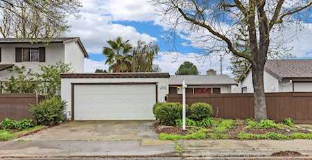 2604 El Goya Drive Modesto, CA 95354