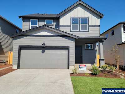 415 Lost Lake St Salem, OR 97301