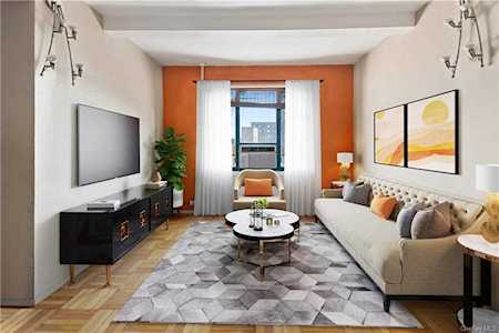 1605 Metropolitan Avenue #8B Bronx, NY 10462
