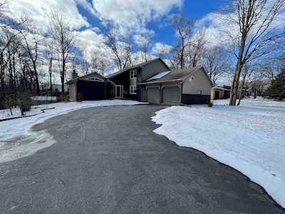 2569 Cherrywood Ln Green Bay, City of Green Bay, WI 54304