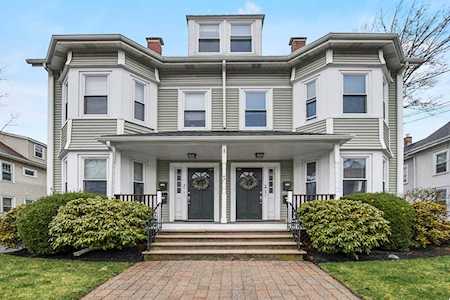 47 Vernon St #3 Waltham, MA 02453