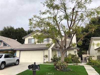 408 Oak Haven Ct Oak Park, CA 91377