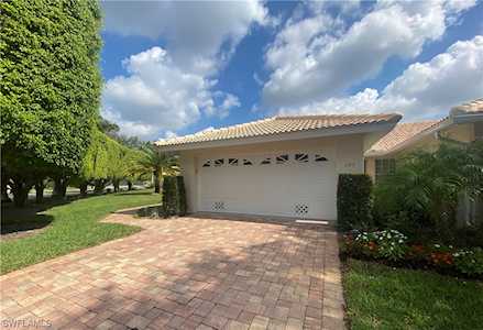 686 Wiggins Bay Dr #3-3L Naples, FL 34110