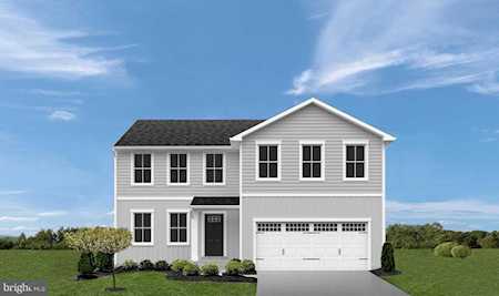39 Charlotte St Hagerstown, MD 21740
