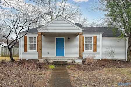 1938 SW Vanderbilt Circle Huntsville, AL 35801