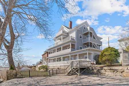 53 Summer St #1 Gloucester, MA 01930