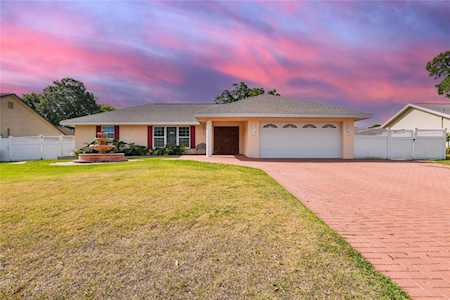 4424 Mohican Trl Valrico, FL 33594