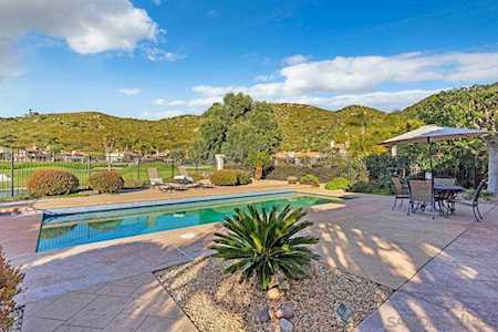 2963 Camino De Las Piedras El Cajon, CA 92019