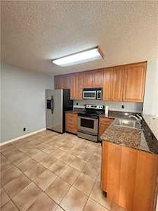 5661 Riverside Dr #204 Coral Springs, FL 33067