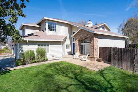 104 Bloomfield Way Folsom, CA 95630