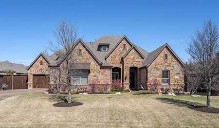 8601 Shadywood Lane North Richland Hills, TX 76182