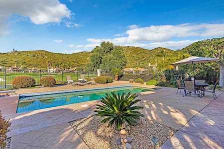 2963 Camino De Las Piedras El Cajon, CA 92019