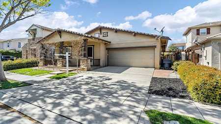 369 Chase Street Mountain House, CA 95391