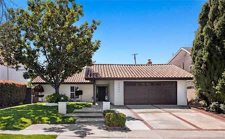 24442 Blackfoot Dr Lake Forest, CA 92630