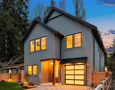 2723 NE 92nd St Seattle, WA 98115