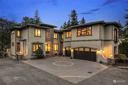 3045 Bellevue Way NE Bellevue, WA 98004