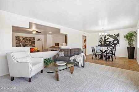 1940 E Magdalena Drive Tempe, AZ 85283