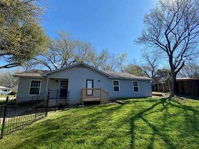7421 Davenport Avenue Fort Worth, TX 76116