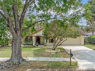 1016 Albamonte Ct Oviedo, FL 32765