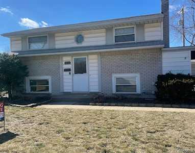 1248 S Carlson St Westland, MI 48186