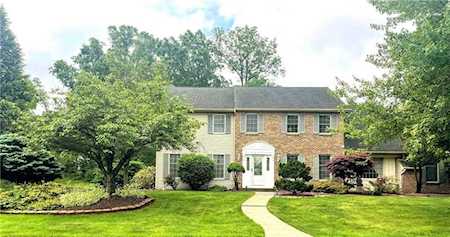 5526 Herbert Dr Allentown, PA 18104