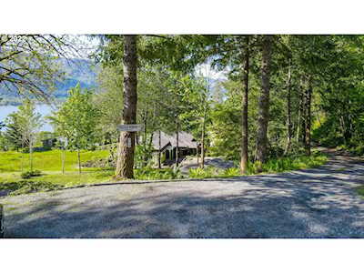 102 Puzzled Woman RD Washougal, WA 98671