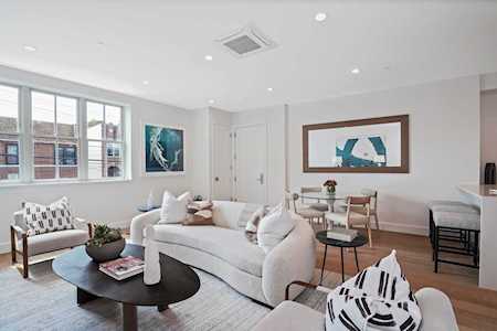 182 Minna St #2B Brooklyn, NY 11218