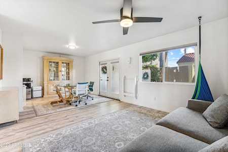 7315 E Thornwood Drive Scottsdale, AZ 85251