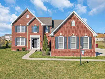 108 Autumn Wood Drive Pataskala, OH 43062