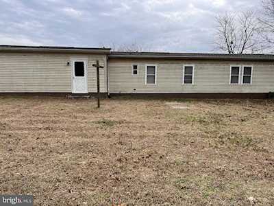 201 W Holly Dr Lincoln, DE 19960
