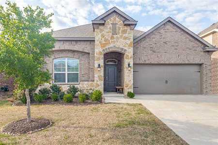 10812 Blaze Street Aubrey, TX 76227