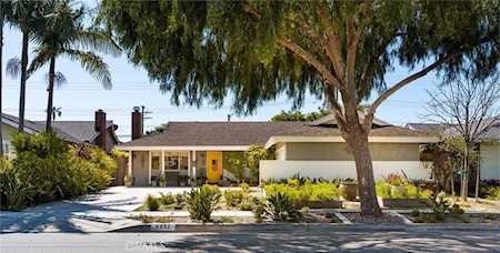 4852 Scenario Dr Huntington Beach, CA 92649
