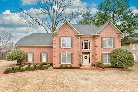 207 Northcross Pl Collierville, TN 38017