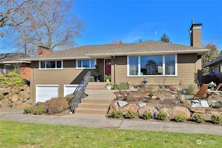 4408 NE 74th St Seattle, WA 98115