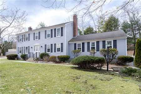 66 Hillside Rd Cumberland, RI 02864