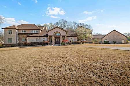 20 Lake Mist Dr Piperton, TN 38017