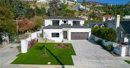 200 S Sunset Canyon Dr Burbank, CA 91501