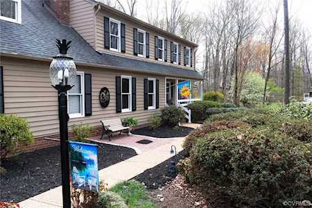1225 Kingscross Rd Midlothian, VA 23114