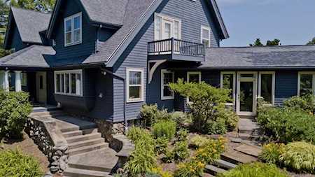 1040 Northampton Street Holyoke, MA 01040