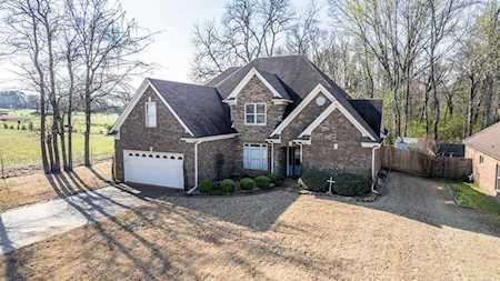 420 Running Brook Ln Oakland, TN 38060