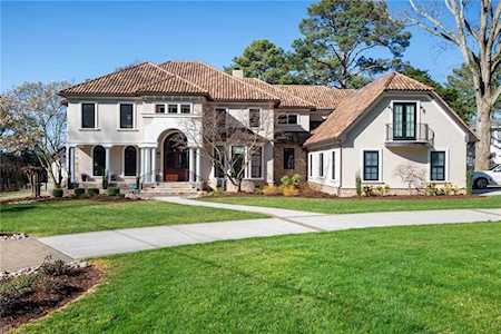 1604 Ferebee Dr Virginia Beach, VA 23454