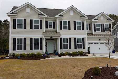 2913 Bermuda Grass Loop Virginia Beach, VA 23453